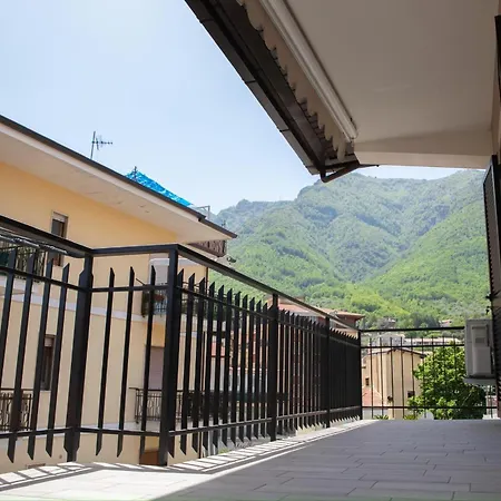 Casa Anna Apartments Pimonte Esterno foto